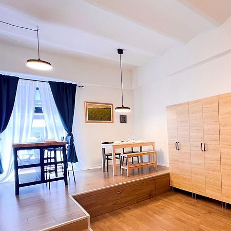 Aumetz Square Apartment Idrija Exterior photo